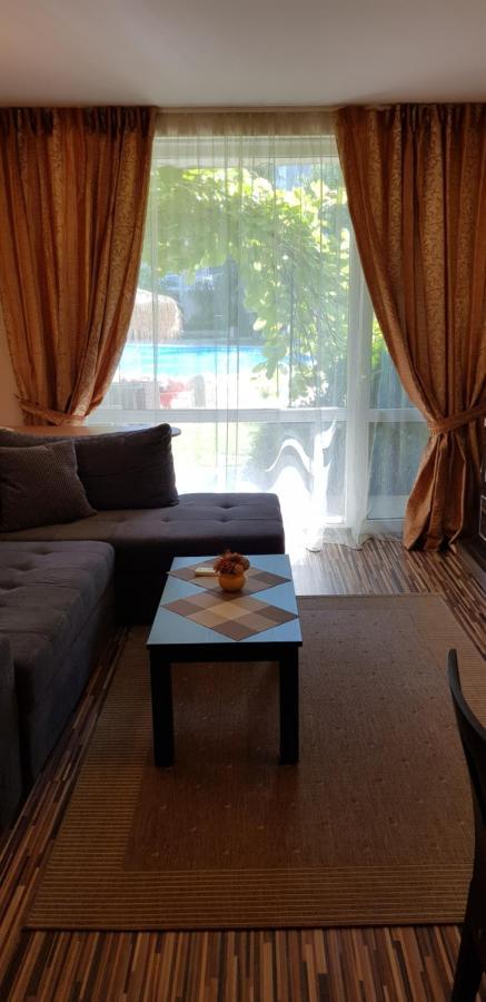 Apartment With Green Terrace 布尔加斯 外观 照片